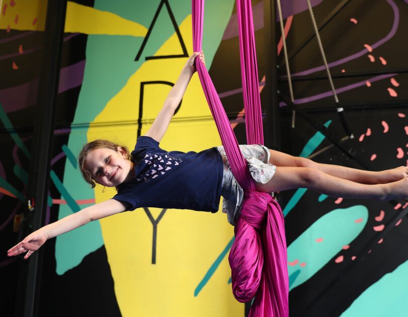 listing gallery item