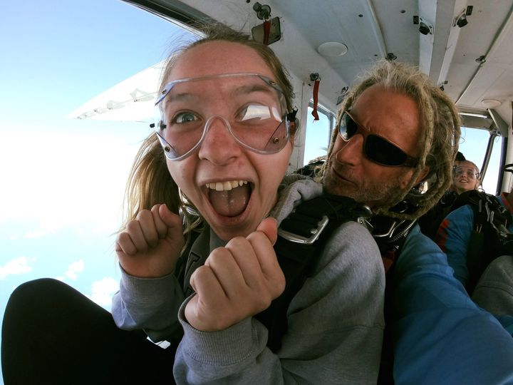 listing gallery item