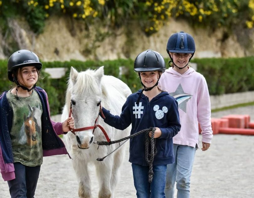 listing gallery item