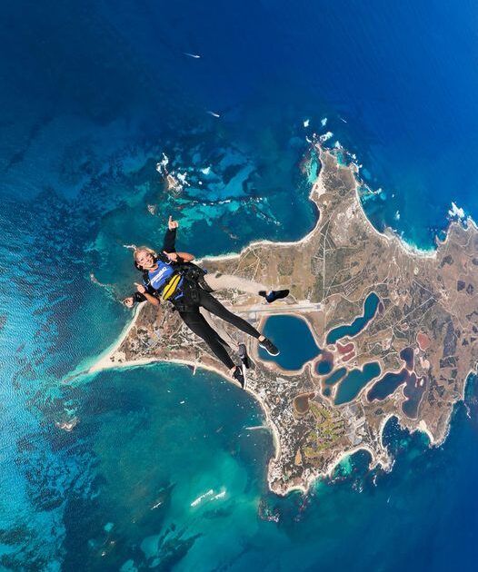 listing gallery item