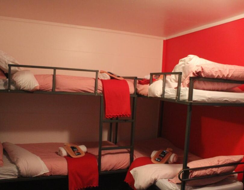 listing gallery item