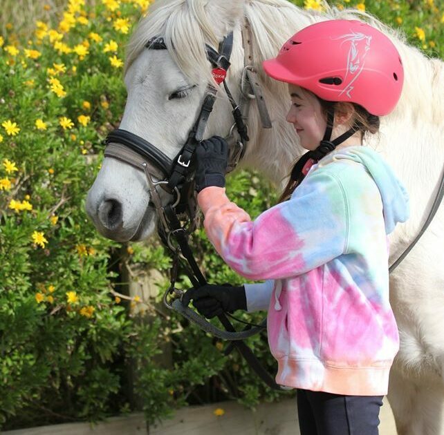 listing gallery item