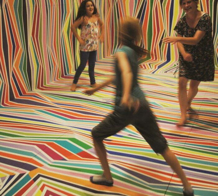 listing gallery item