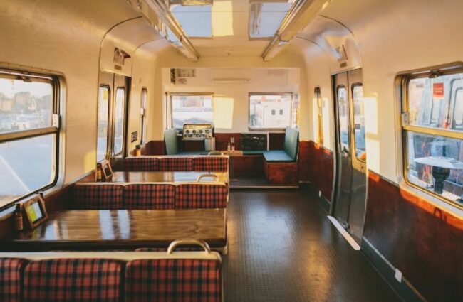 Easey’s – Melbourne Train Restaurant