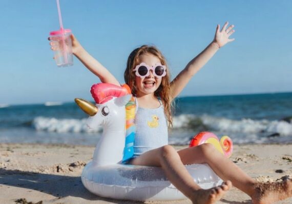 How many weeks are the Christmas summer holidays in Australia?