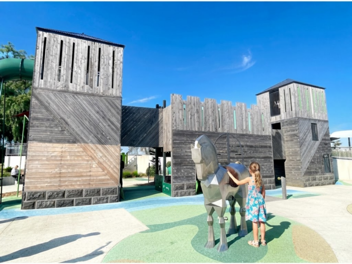 Minta Hilltop Fantasy Playground