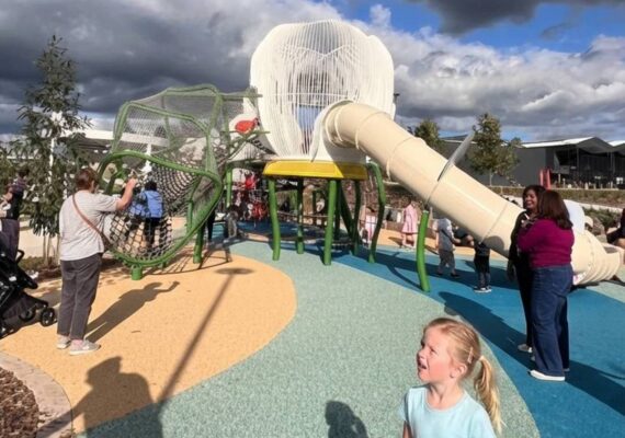 The Gables Lake Foreshore Playground - Sydney's New Lakeside Playground