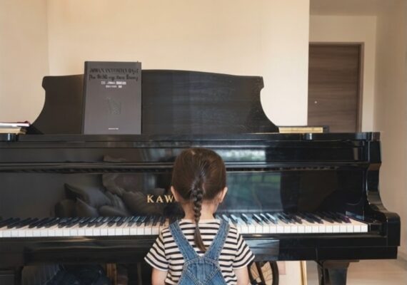 How Much Do Aussie Families Actually Pay for Extracurricular Activities? (With Breakdown)
