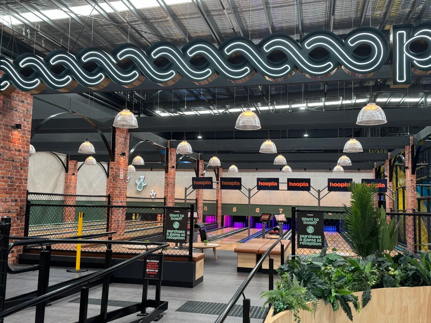 Hoopla Pakenham Reviews