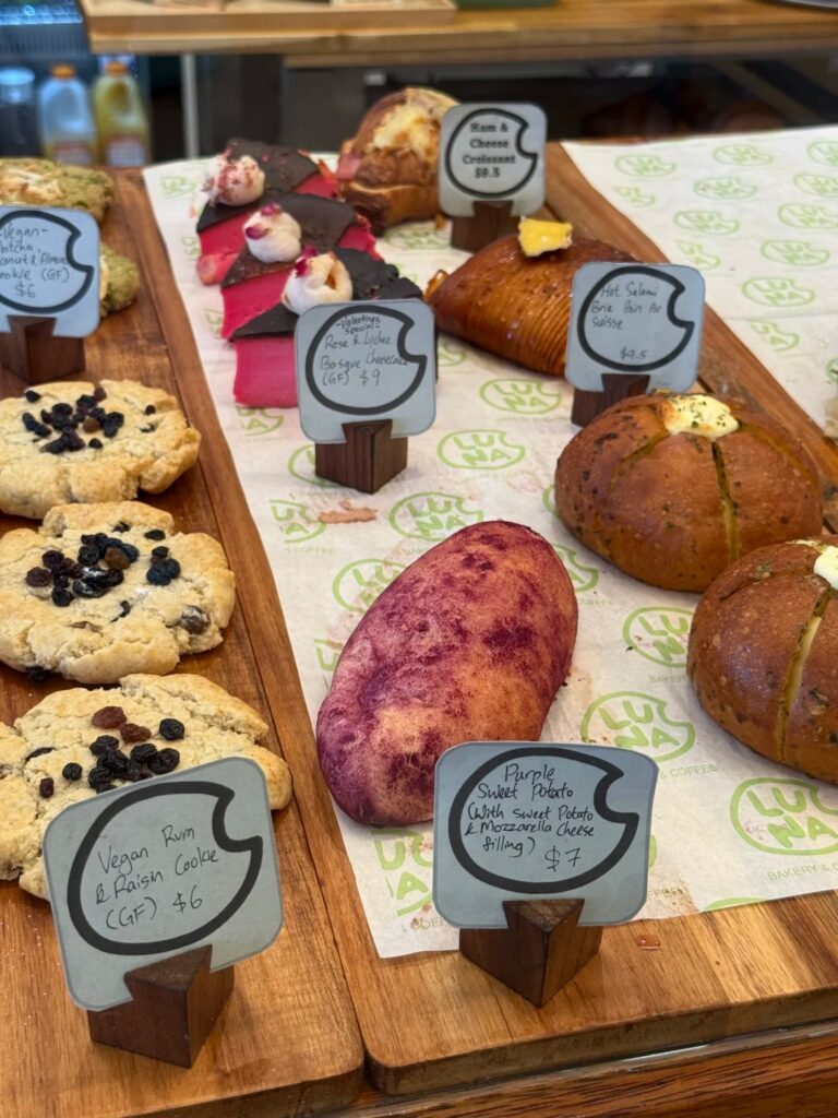 Luna Bakery Carlton Reviews