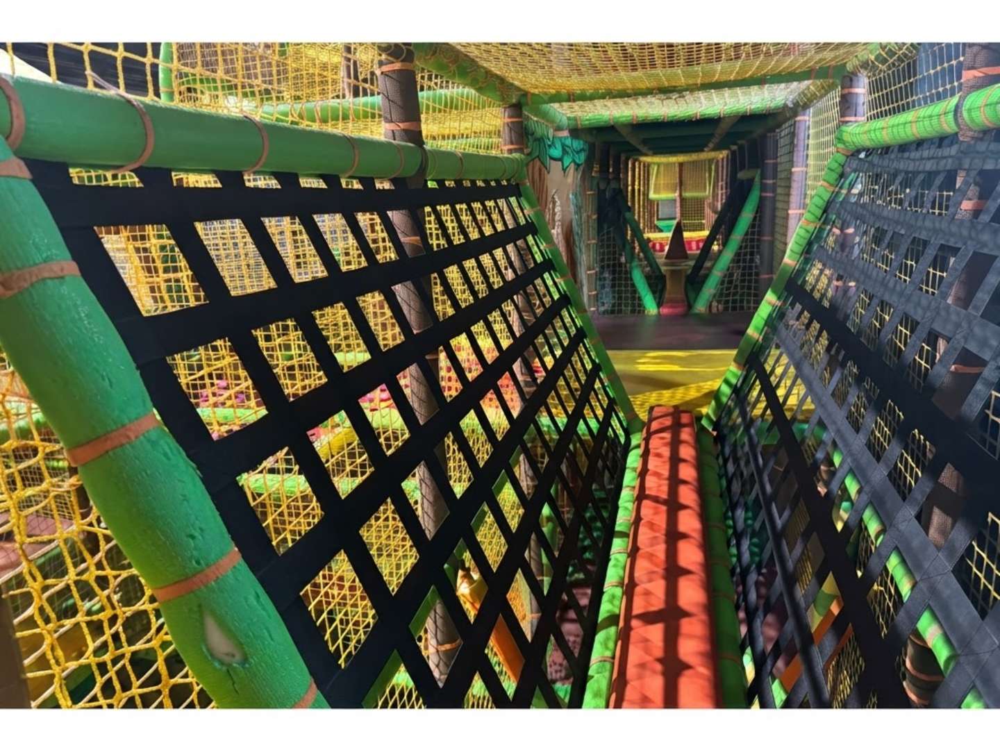 Rainbow Town Play Centre Reviews - Glen Waverley