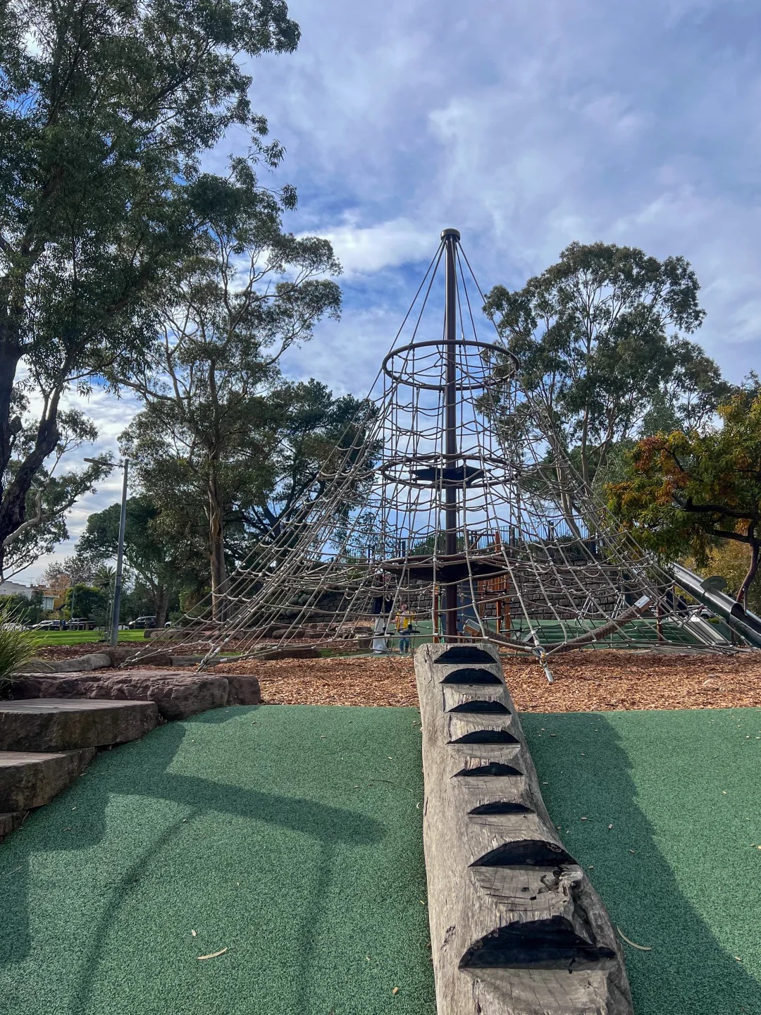 Victoria Park Kew Reviews - Playground Layered With History