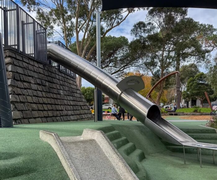 Victoria Park Kew Reviews - Playground Layered With History