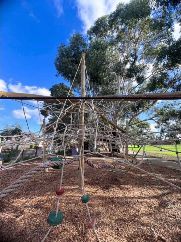 Hodgson Reserve Bentleigh Playground Reviews